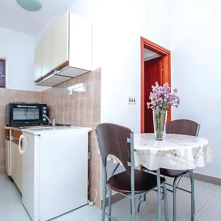 Apartment One-bedroom In Brodarica *